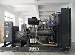 我公司為北海和居壹海江山一臺800KW無動(dòng)柴油發(fā)電機(jī)組免費(fèi)上門維護(hù)